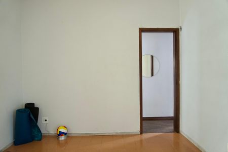 Sala 2 de apartamento à venda com 3 quartos, 90m² em Cidade Nova, Belo Horizonte