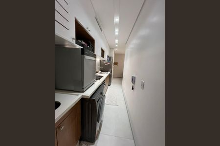 Apartamento à venda com 82m², 3 quartos e 2 vagas Apartamento à venda com 82m², 3 quartos e 2 vagasÁrea de serviço