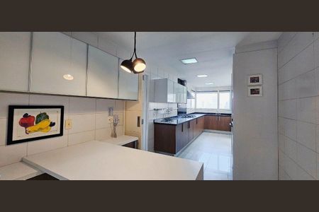 Apartamento à venda com 222m², 3 quartos e 4 vagas