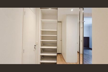 Apartamento à venda com 222m², 3 quartos e 4 vagas