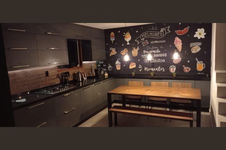 Casa à venda com 3 quartos, 239m² em Vila Curuçá, Santo André