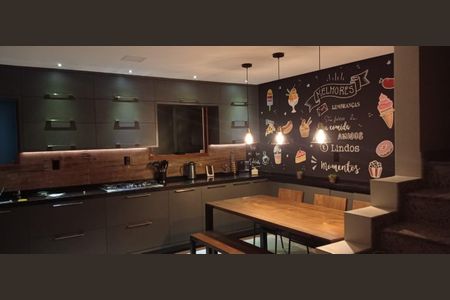 Casa à venda com 3 quartos, 239m² em Vila Curuçá, Santo André