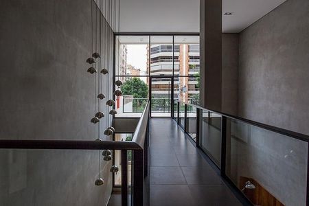 Apartamento à venda com 222m², 2 quartos e 4 vagas