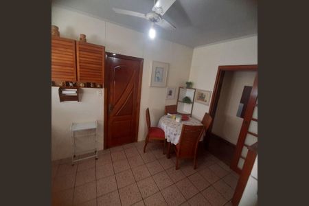 Apartamento à venda com 3 quartos, 128m² em Icaraí, Niterói