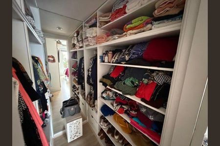 Apartamento à venda com 4 quartos, 230m² em Icaraí, Niterói