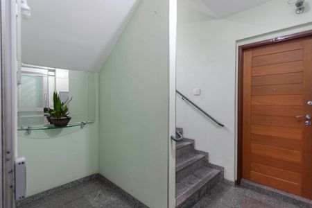 Apartamento à venda com 90m², 3 quartos e 1 vaga Apartamento à venda com 90m², 3 quartos e 1 vagaEntrada