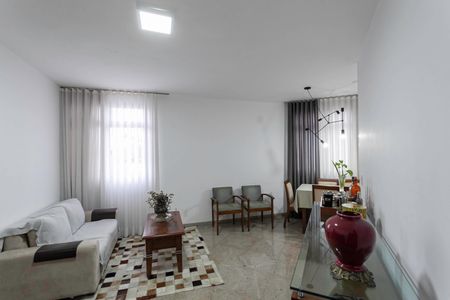 Sala de apartamento à venda com 3 quartos, 90m² em Santa Efigênia, Belo Horizonte