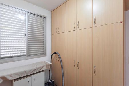 Apartamento à venda com 90m², 3 quartos e 1 vaga Apartamento à venda com 90m², 3 quartos e 1 vagaCloset da suíte