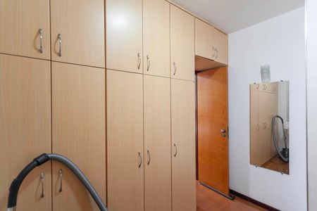 Apartamento à venda com 90m², 3 quartos e 1 vaga Apartamento à venda com 90m², 3 quartos e 1 vagaCloset da suíte