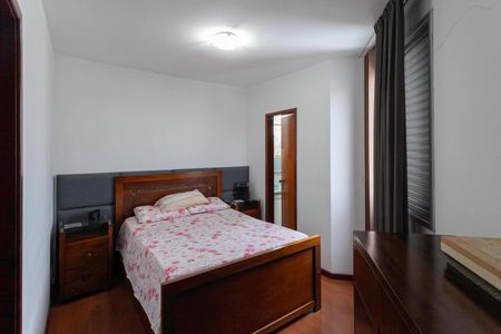 Apartamento à venda com 90m², 3 quartos e 1 vaga Apartamento à venda com 90m², 3 quartos e 1 vagaSuíte