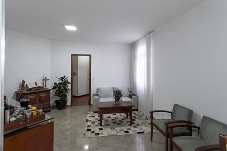 Sala de apartamento à venda com 3 quartos, 90m² em Santa Efigênia, Belo Horizonte