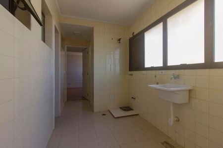 Apartamento à venda com 3 quartos, 167m² em Vila Suzana, São Paulo
