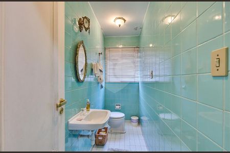 Casa à venda com 3 quartos, 240m² em Vila Alexandria, São Paulo