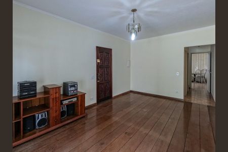 Casa à venda com 180m², 3 quartos e 3 vagas