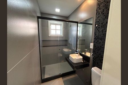 Casa à venda com 4 quartos, 227m² em Itaipu, Niterói