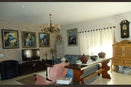 Casa à venda com 3 quartos, 450m² em Vila Irmaos Arnoni, São Paulo