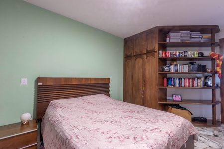 Apartamento à venda com 324m², 5 quartos e 4 vagasQuarto 4