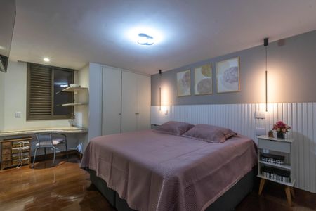 Apartamento à venda com 324m², 5 quartos e 4 vagasQuarto 1