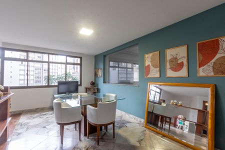 Apartamento à venda com 324m², 5 quartos e 4 vagasSala