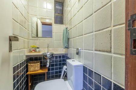 Lavabo 2 de apartamento à venda com 5 quartos, 324m² em Savassi, Belo Horizonte