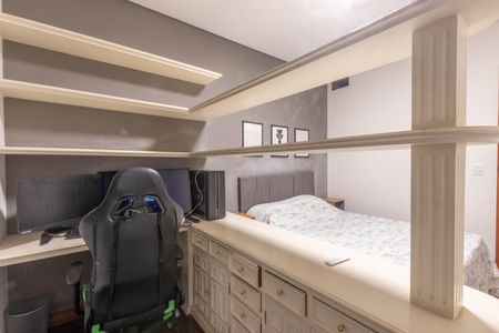 Apartamento à venda com 324m², 5 quartos e 4 vagasQuarto 3