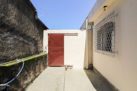 Casa para alugar com 199m², 1 quarto e 1 vagaQuintal