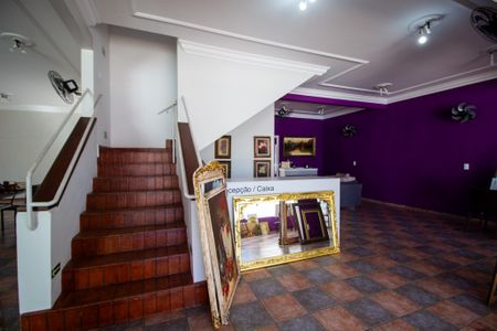 Casa para alugar com 320m², 4 quartos e 5 vagasSala 