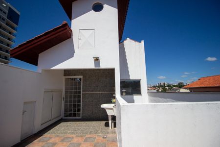 Casa para alugar com 320m², 4 quartos e 5 vagasÁrea de Serviço