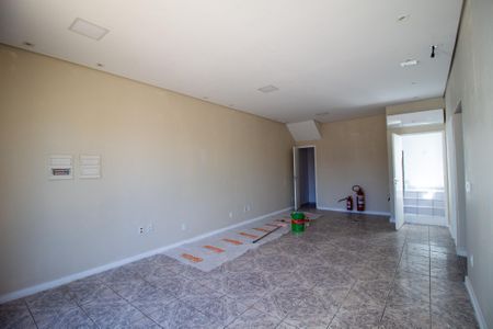 Casa para alugar com 320m², 4 quartos e 5 vagasSuite 