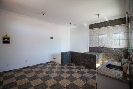 Casa para alugar com 320m², 4 quartos e 5 vagasCozinha 