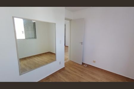 Quarto 2 de apartamento para alugar com 2 quartos, 48m² em Parque Santa Rosa, Suzano