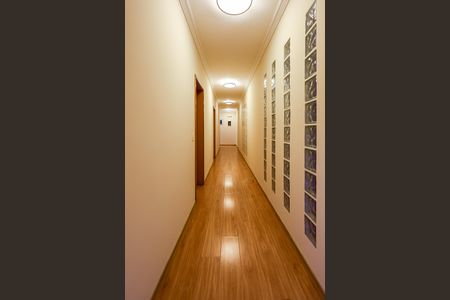 Casa de condomínio para alugar com 1000m², 6 quartos e 17 vagas Casa de condomínio para alugar com 1000m², 6 quartos e 17 vagasCorredor