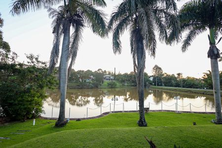 Casa de condomínio para alugar com 1000m², 6 quartos e 17 vagas Casa de condomínio para alugar com 1000m², 6 quartos e 17 vagasLago