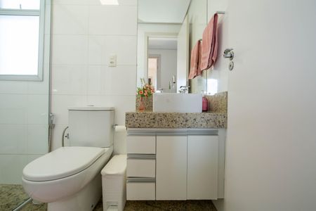 Apartamento à venda com 93m², 3 quartos e 3 vagasBANHEIRO2