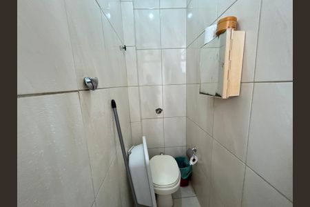 Apartamento para alugar com 82m², 2 quartos e sem vagaBanheiro de serviço
