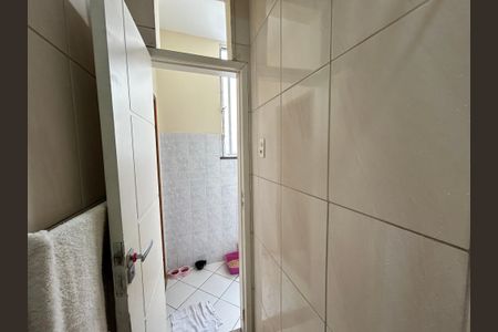Apartamento para alugar com 82m², 2 quartos e sem vagaBanheiro de serviço