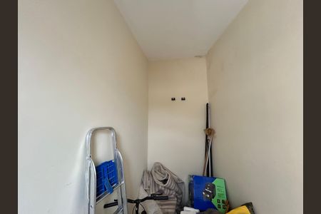 Apartamento para alugar com 82m², 2 quartos e sem vagaQuarto de Serviço