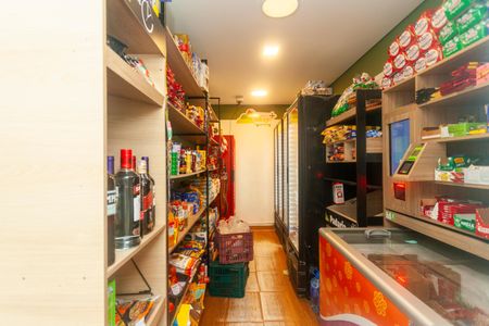 Apartamento para alugar com 32m², 2 quartos e sem vagaMercado 24h