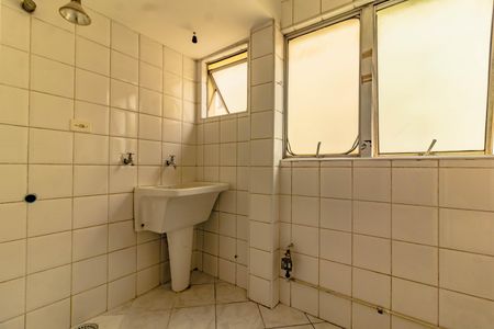 Apartamento à venda com 101m², 2 quartos e 1 vagaÁrea de Serviço