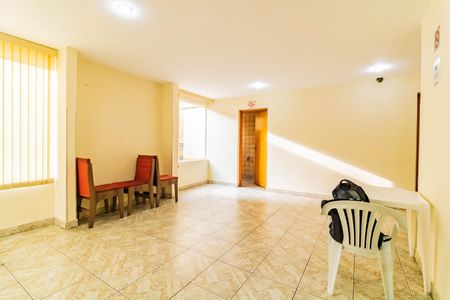 Apartamento à venda com 101m², 2 quartos e 1 vagaÁrea comum