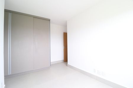 Apartamento para alugar com 78m², 2 quartos e 2 vagasQuarto 2 - Suíte