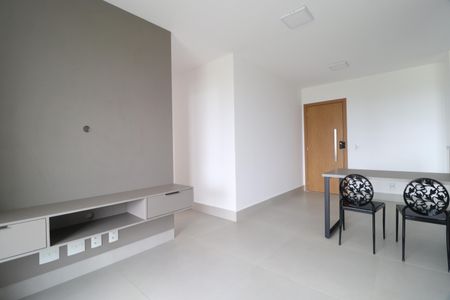 Apartamento para alugar com 78m², 2 quartos e 2 vagasSala