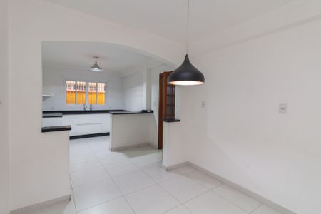 Casa para alugar com 145m², 2 quartos e 2 vagas Casa para alugar com 145m², 2 quartos e 2 vagasCozinha