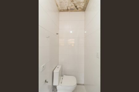 Casa para alugar com 145m², 2 quartos e 2 vagas Casa para alugar com 145m², 2 quartos e 2 vagasBanheiro da Suíte 1