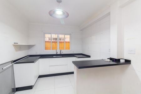 Casa para alugar com 145m², 2 quartos e 2 vagas Casa para alugar com 145m², 2 quartos e 2 vagasCozinha