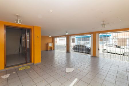 Casa para alugar com 145m², 2 quartos e 2 vagas Casa para alugar com 145m², 2 quartos e 2 vagasGaragem