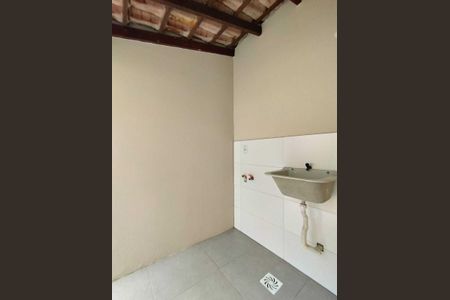 Casa para alugar com 65m², 2 quartos e 1 vagaÁrea de serviço 