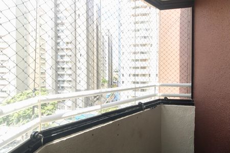 Apartamento para alugar com 74m², 3 quartos e 2 vagas Apartamento para alugar com 74m², 3 quartos e 2 vagasSuíte - Varanda