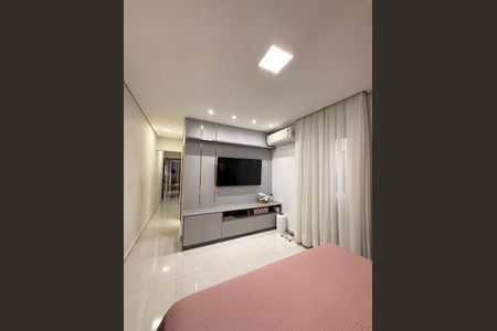 Casa à venda com 3 quartos, 130m² em Jardim Utinga, Santo André
