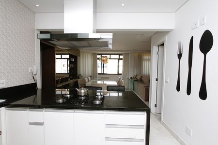 Apartamento à venda com 140m², 4 quartos e 3 vagasCozinha